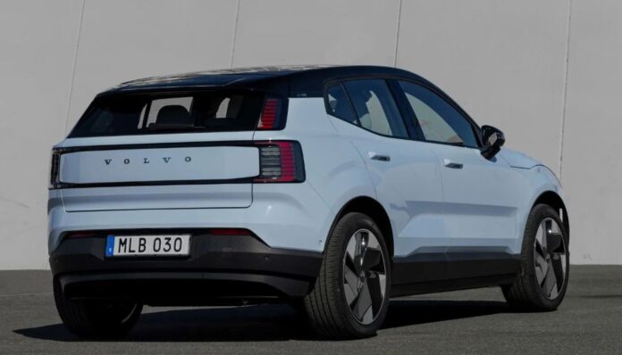 Volvo EX30: भारत में अगली महीने लॉन्च, जानें इसकी खास बातें 2 Volvo EX30 Rear 696x398 1