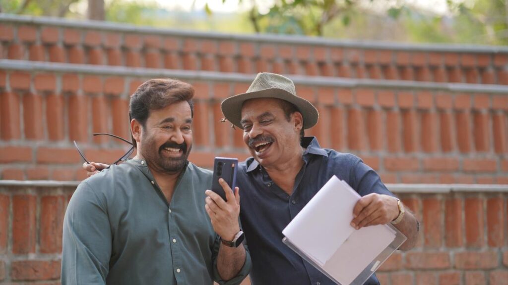 Hridayapoorvam Movie Review: रिश्तों और परिवार पर आधारित भावनाओं से भरी खूबसूरत फिल्म 2 Hridayapoorvam