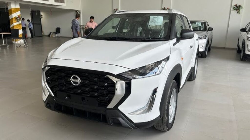 Nissan Magnite VISIA 1