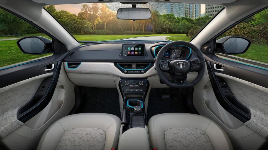 Tata Nexon EV: सिर्फ ₹2 लाख डाउन पेमेंट और ₹18,132 EMI में घर लाएं, जानें पूरी डिटेल 3 Tata Nexon EV 2
