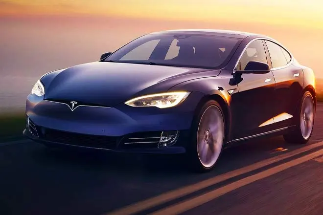 Tesla Model S 2017 660