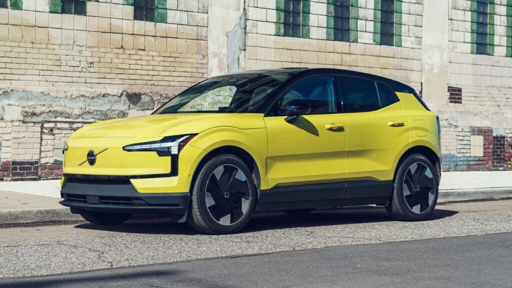 Volvo EX30 2