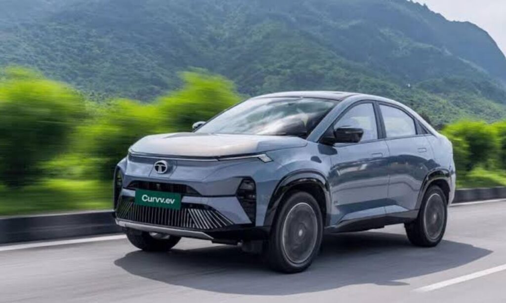 Tata Curvv EV 2025: शानदार फीचर्स, 500+ किमी रेंज और दमदार डिजाइन से मचाएगी धमाल 3 AddText 09 02 02.35.46