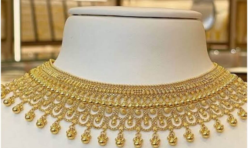 Gold Price Today (2 सितंबर 2025): सोने के दामों में आई जबरदस्त तेजी, जानें आज के लेटेस्ट रेट 2 AddText 09 02 09.53.49