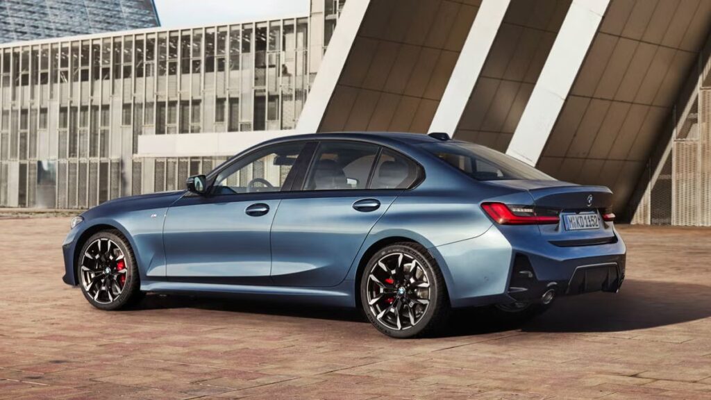 BMW 3 Series 50 Jahre Edition Launched: Limited to Just 50 Units in India 1 BMW 3 Series Edition 3
