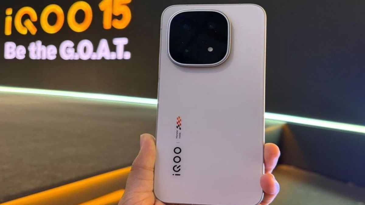 iQOO 15 Launched in India with Snapdragon 8 Elite Gen 5, 7000mAh Battery
