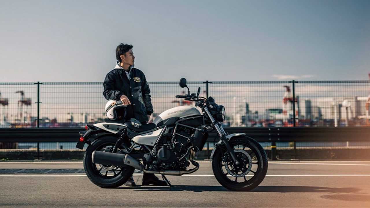 Kawasaki Eliminator 400