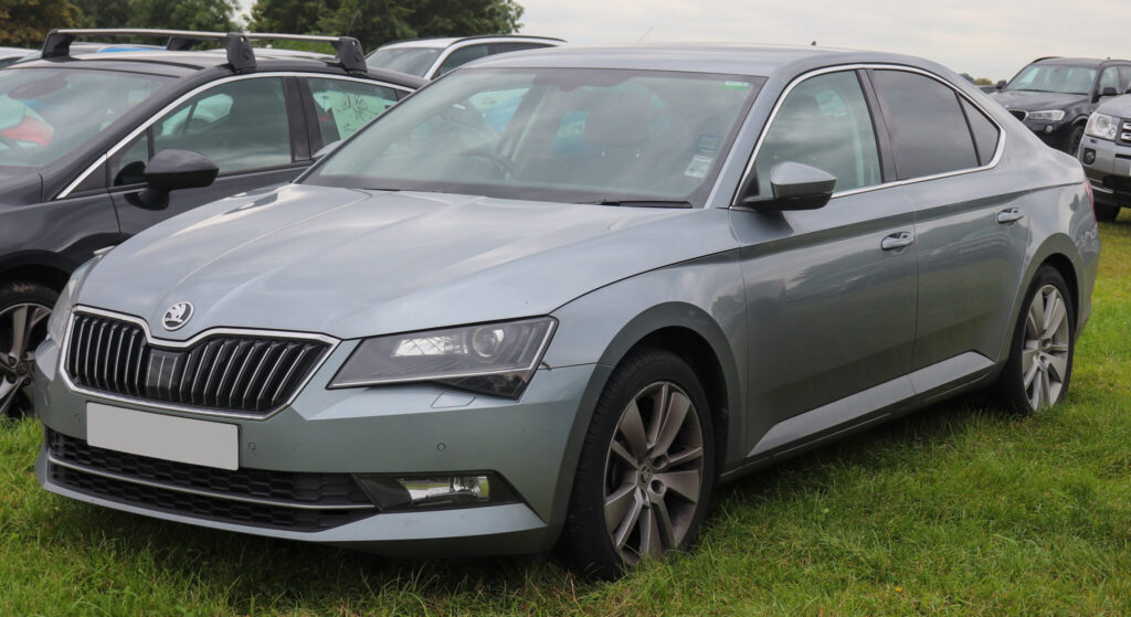 2019 Skoda Superb SE L Executive TDi 2.0 Front 2048x1117 1