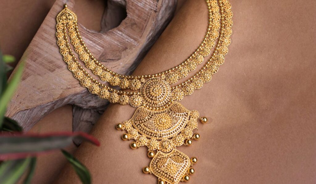Gold Price Today in India: Latest Rates of 24K, 22K and 18K Gold Released 1 AddText 01 27 11.49.43
