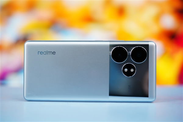 realme GT Neo6 SE 4