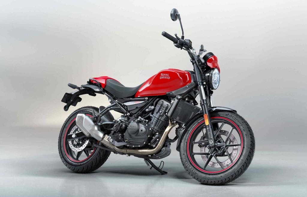 Royal Enfield Guerrilla 450 Apex: Sporty Look and Powerful Engine in a New Roadster Bike 2 Royal Enfield Guerrilla 450 Apex Red