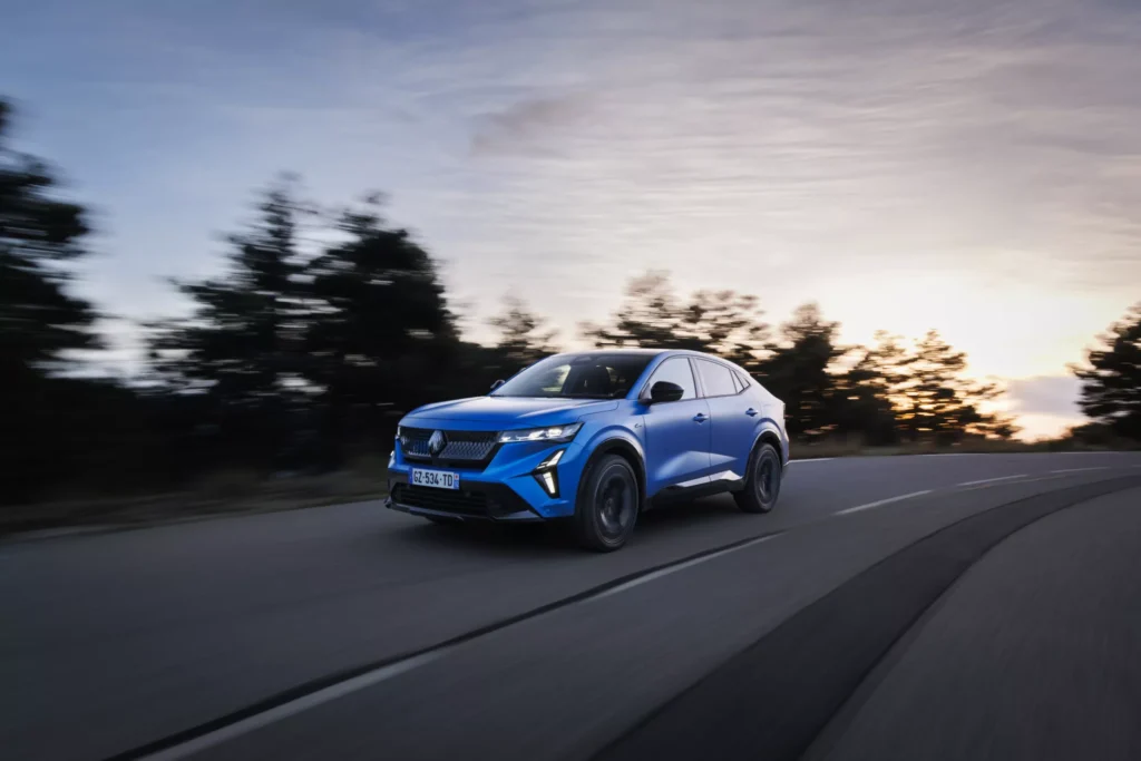 Renault Rafale 2026: Stylish Design and Powerful Hybrid Technology in a Premium SUV 2 fdca8a9618db0568d3bd9cdff77a177f l.jpg