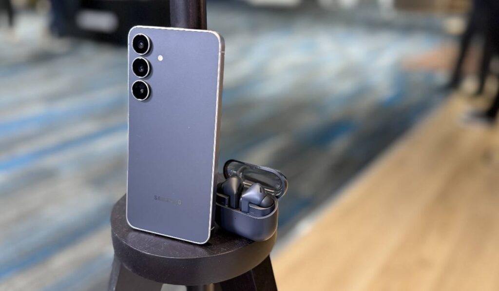 Samsung Galaxy S26 FE जल्द करेगा मार्केट में एंट्री, Geekbench पर सामने आई परफॉर्मेंस डिटेल्स 1 AddText 04 05 12.10.16